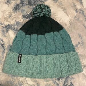 Patagonia Green Cable Knit Beanie